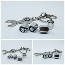 Захисні ковпачки на ніпеля Suzuki + ключик-брелок у подарунок! Колір хром