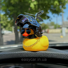 Качка декоративна в Хромовому шоломі