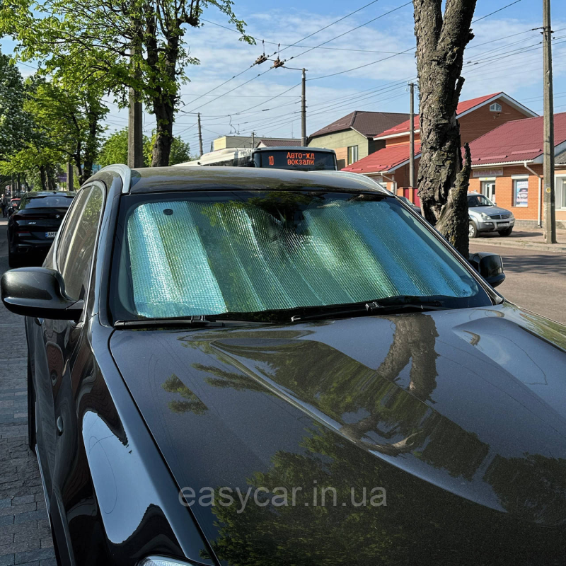 Хромована сонцезахисна шторка для авто 140*70см Хромована сонцезахисна шторка для авто 140*70см