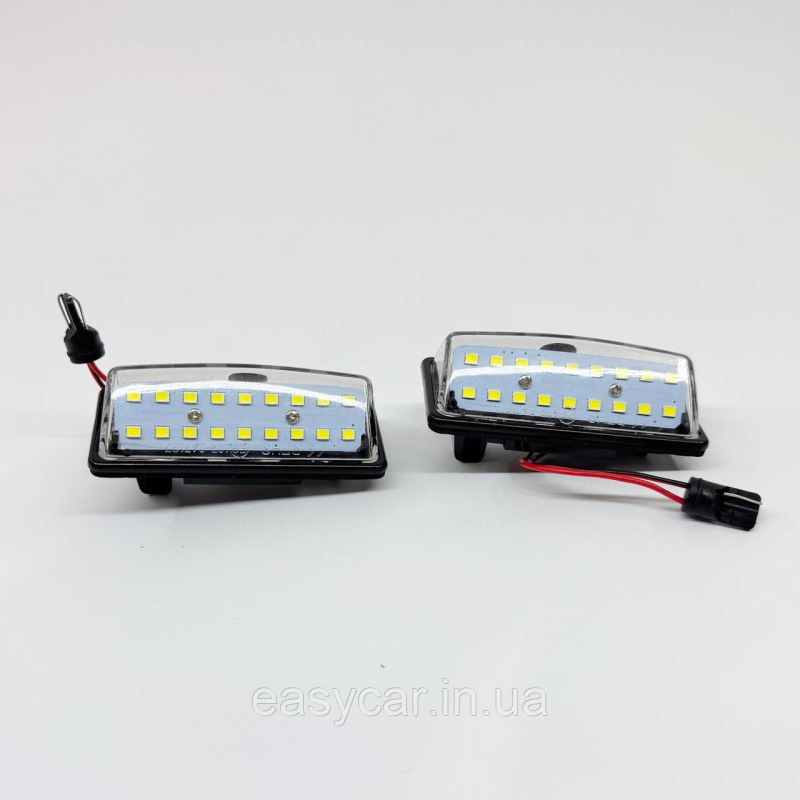 Штатна LED-підсвітка номерних знаків Nissan TEANA Штатна LED-підсвітка номерних знаків Nissan TEANA