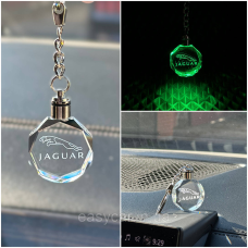 Брелок Crystal з різнокольоровою підсвіткою JAGUAR