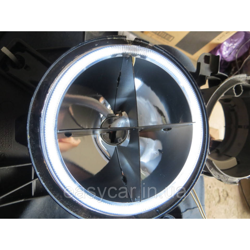 Хрести для фар Hella Black на BMW E30/32/34 Хрести для фар Hella Black на BMW E30/32/34